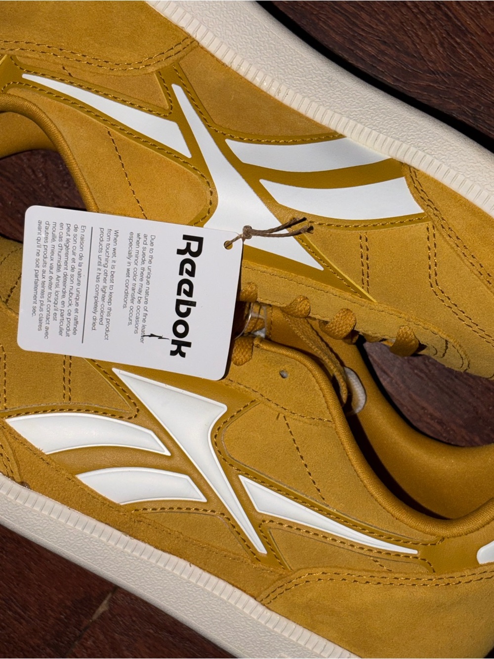 Reebok size 10.5 - Picture 2 of 11